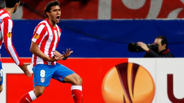 Benfica S Argentinian Forward Eduardo Salvio Celebrates With News Photo Getty Images