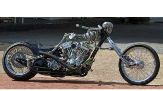 Titanium Skeleton Bike, motor modifikasi berdesain menakutkan