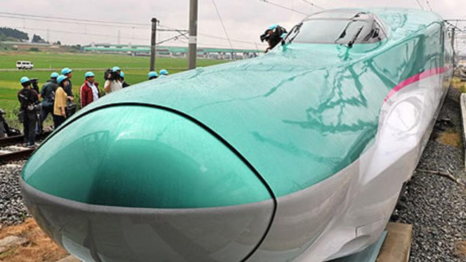 Shinkansen Seri E5