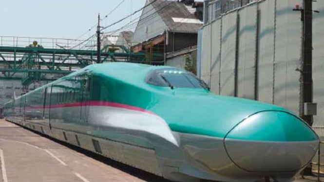 Shinkansen Seri E5