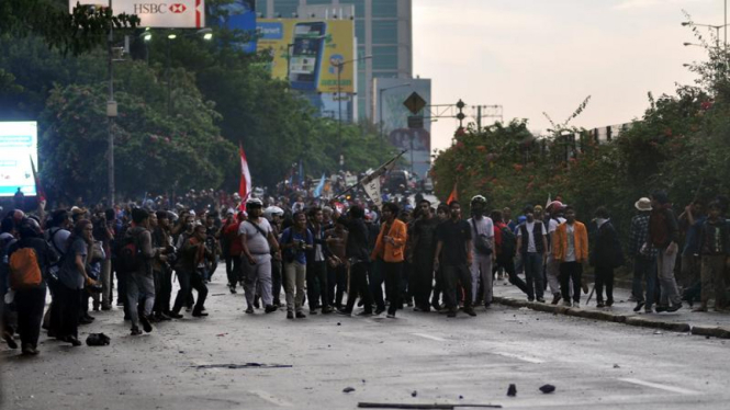 Demo Mahasiswa di DPR Ricuh