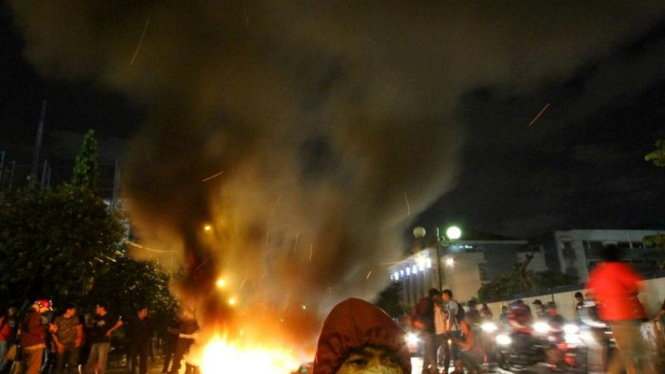 Demonstrasi mahasiswa di Jalan Salemba Jakarta 29 Maret 2012