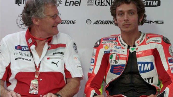 Valentino Rossi (kanan) dan Jeremy Burgess