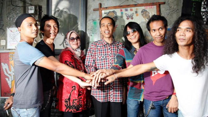 Jokowi Kunjungi  Markas Slank