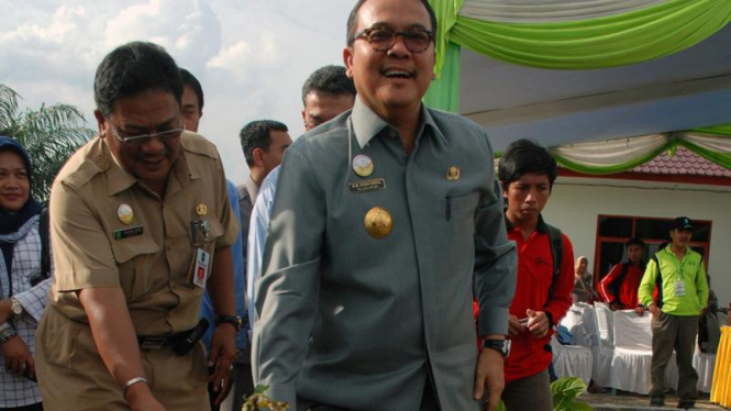 Gubernur Riau, Rusli Zainal