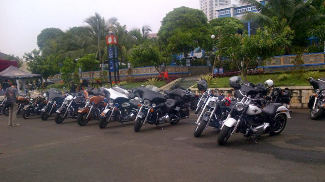 Harley Owners Group (H.O.G.) melakukan pelatihan Safety Riding