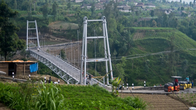 Jembatan gantung di Selo, Boyolali