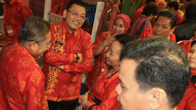 Gubernur Kalimantan Barat Cornelis MH