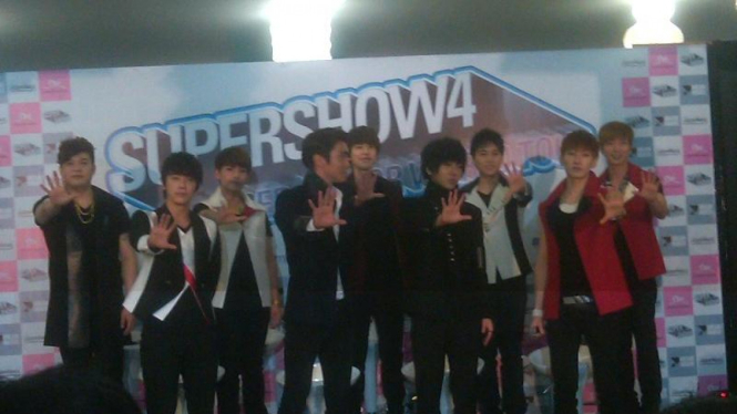 Super Junior Konferensi Pers