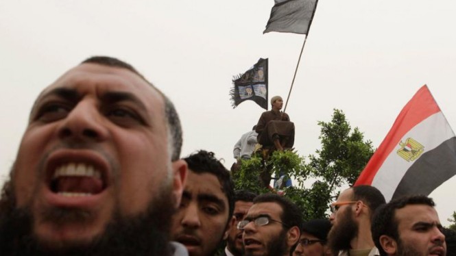 Massa Islam Salafi demo setelah calon mereka ditolak Komisi Pilpres Mesir