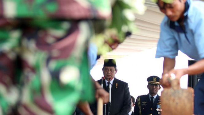 Prosesi Pemakaman Mantan Menteri Kesehatan Endang Rahayu Sedyaningsih