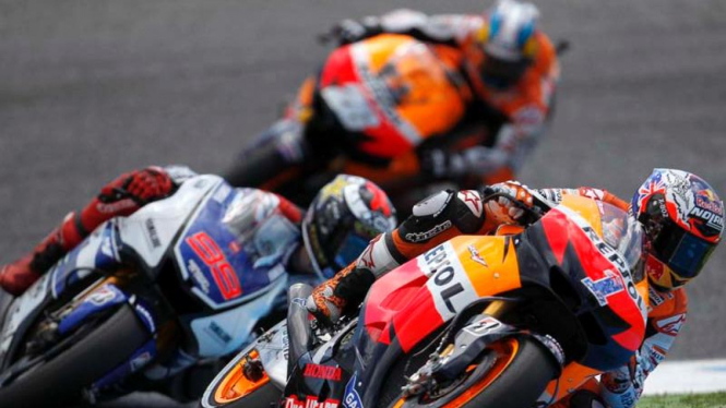 Casey Stoner dibuntuti Jorge Lorenzo