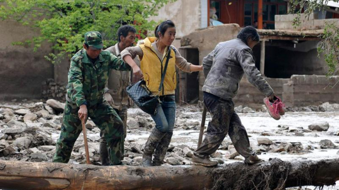 Banjir dan longsor di wilayah utara China
