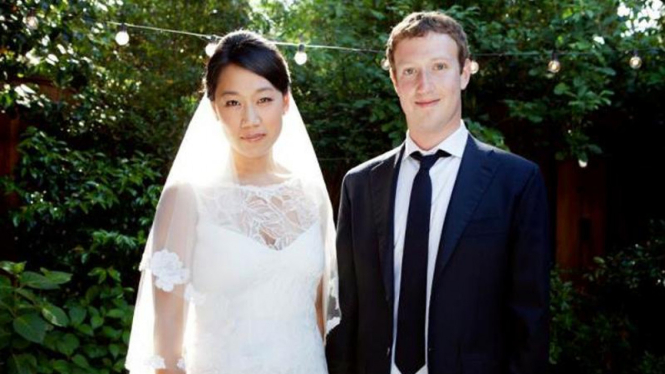 Mark Zuckerberg dan Priscilla Chan menikah pada Sabtu, 19 Mei 2012