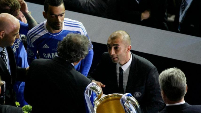 Roberto Di Matteo membawa Chelsea juara Liga Champions