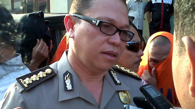 Kabid Humas Polda Jatim Komisaris Besar Polisi Hilman Thayib
