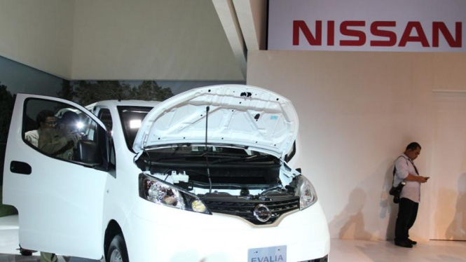Nissan resmi luncurkan Evalia di Indonesia .