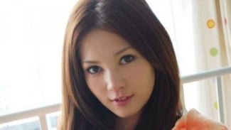 5 Bintang Porno Baru Jepang, hingga Corak Baju Nagita Slavina Dicibir