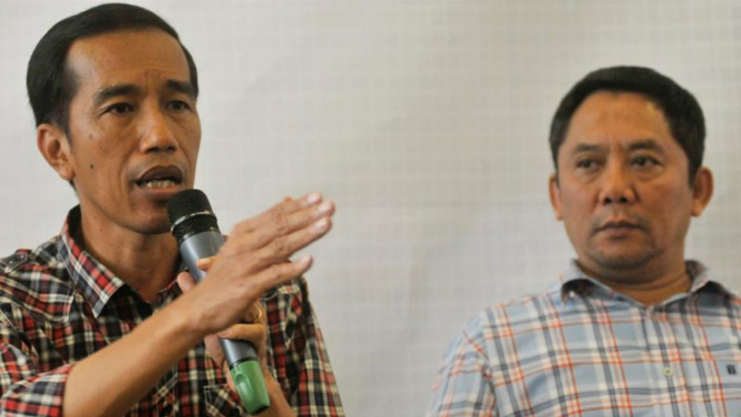 Jokowi Adakan Karnaval Kotak-kotak