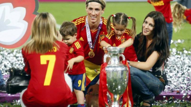 Fernando Torres bersama Istri dan dua putranya
