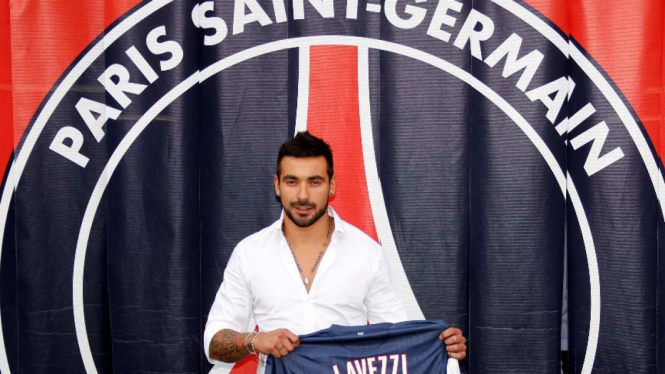 Striker Paris Saint-Germain, Ezequiel Lavezzi.