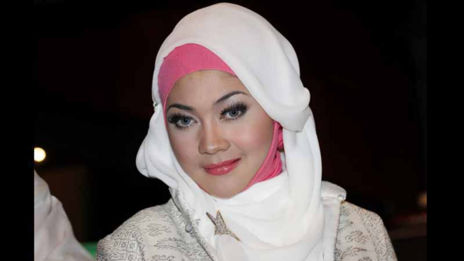 Indah Dewi Pertiwi (IDP) Saat Launching Album Bimbo "Warisan"