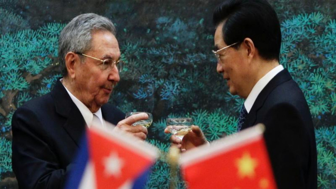 Presiden China Hu Jintao dan Presiden Raul Castro dari Kuba 