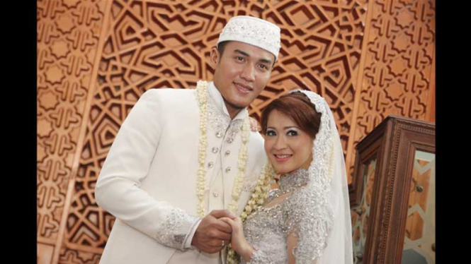 Pernikahan Okie Agustina - Gunawan Dwi Cahyo di Bogor