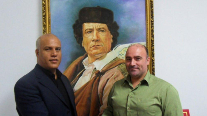 Nabil Elalem (kiri)