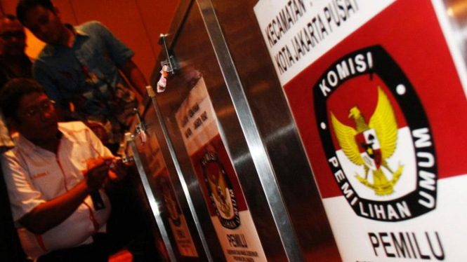 Penghitungan Rekapitulasi Suara Pemilukada DKI Jakarta