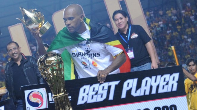 Mengenang Keith Kayamba Gumbs: Legenda Saint Kitts and Nevis, Sang Raja ...