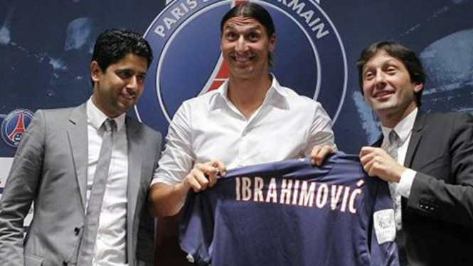 Ibrahimovic pamerkan kostumnya di PSG