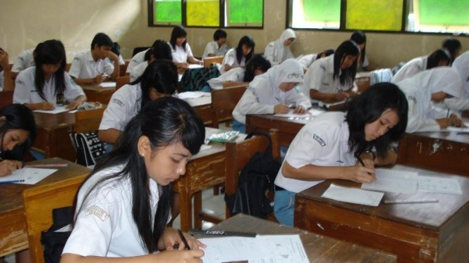 Ilustrasi siswa SMA