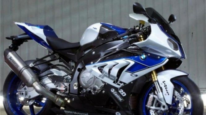 BMW S1000RR HP4 2013