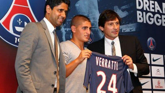 Pemain baru Paris Saint-Germain, Marco Verratti (tengah).