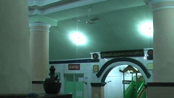  Masjid Kuno Keramat di Pulau Bali