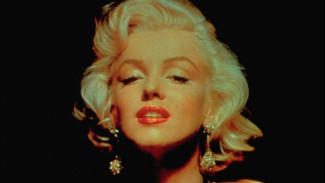 Rahasia Cantik Mempesona Enam Aktris Lawas Hollywood
