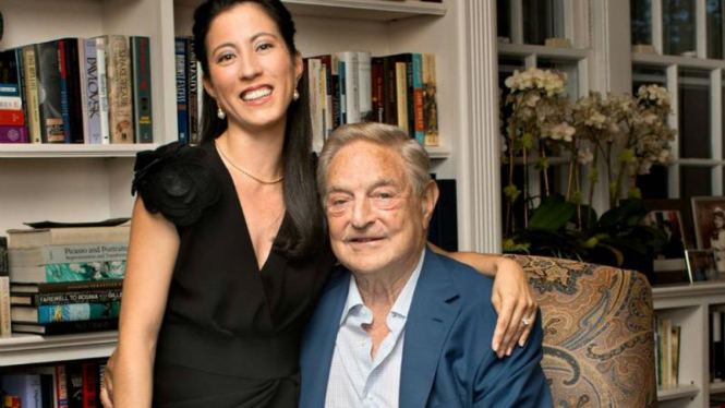 Miliarder George Soros (kanan).