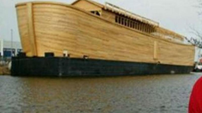 Replika perahu Nabi Nuh di Belanda
