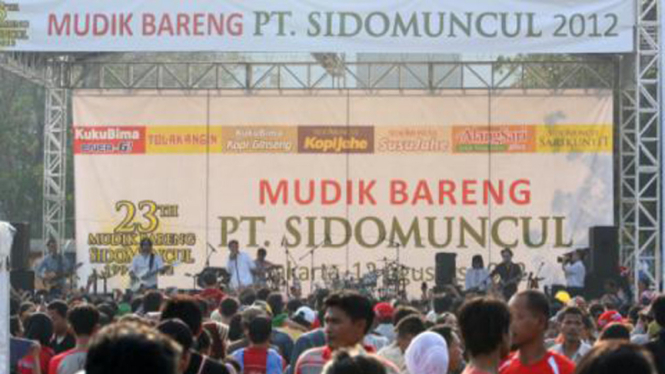 Mudik bareng Sidomuncul 2012 