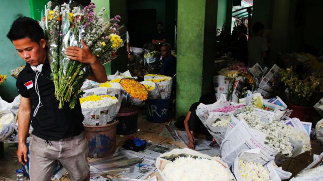 Jelang Lebaran Penjualan Bunga dan Kembang Mengalami Peningkatan