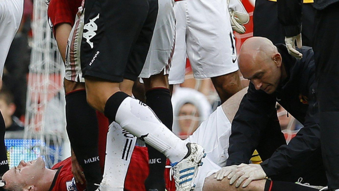 Wayne Rooney mengalami cedera