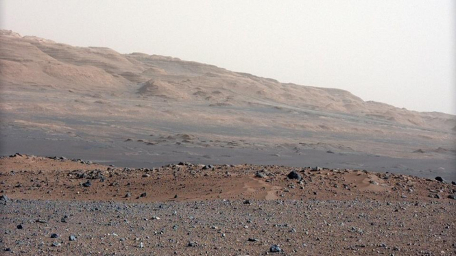 Foto permukaan Mars yang diambil rover Curiosity