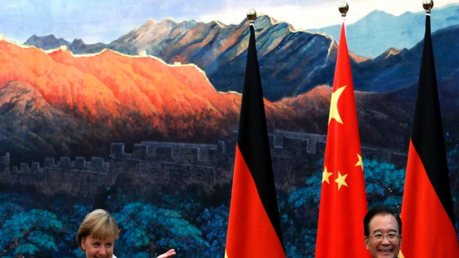 Kanselir Angela Merkel dan Perdana Menteri Wen Jiabao di Beijing