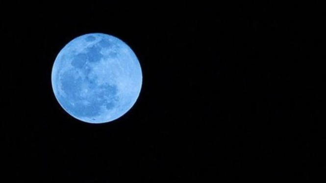 Fenomena Blue Moon