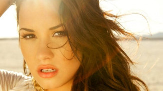 Demi Lovato Akan Bermain di Serial Glee