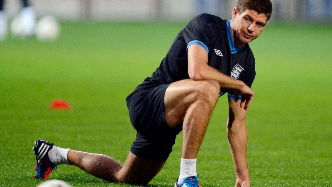 Steven Gerrard latihan bersama timnas Inggris