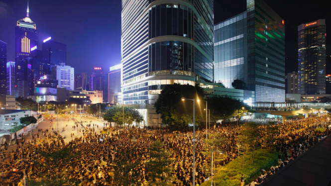 Demo tolak kurikulum "cuci otak" di Hong Kong