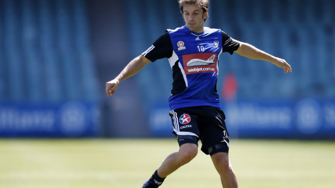 Del Piero berlatih di Sydney FC