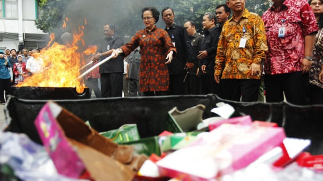 Pemusnahan Obat dan Makanan Ilegal di BPOM